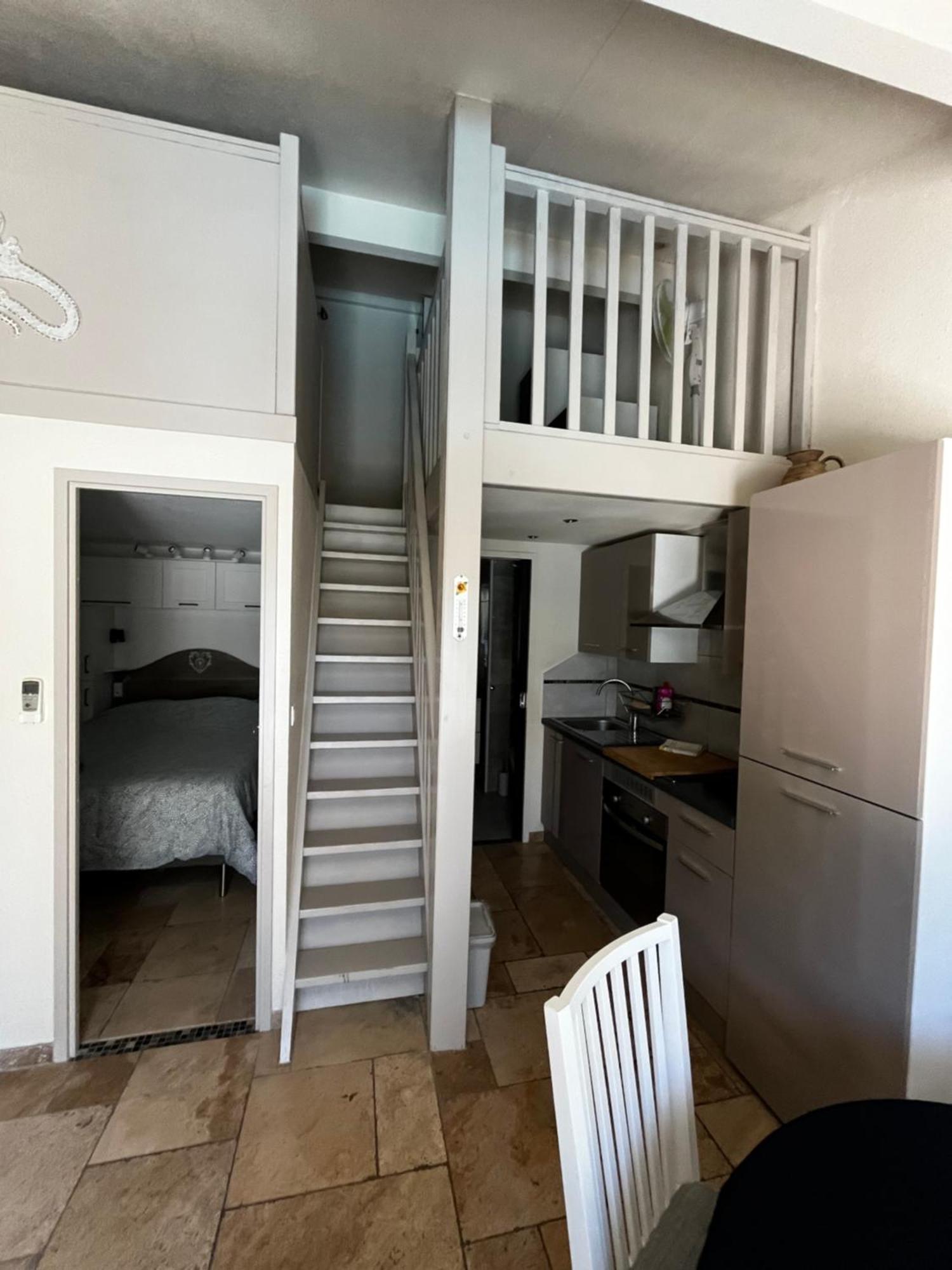 Havre De Paix Aux Portes De La Provence Verte - Hameau Des Pins 101 Forcalqueiret Dış mekan fotoğraf